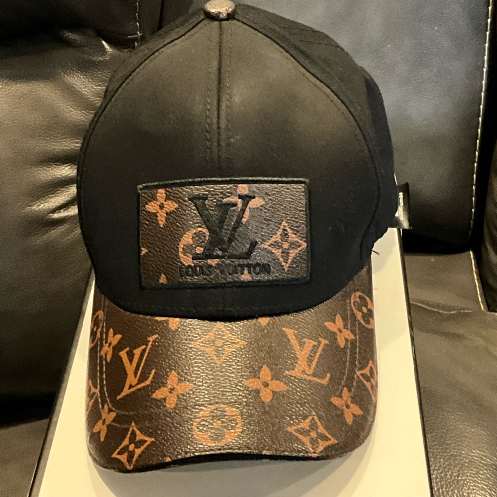 Louis Vuitton Black and Brown Monogram Cap